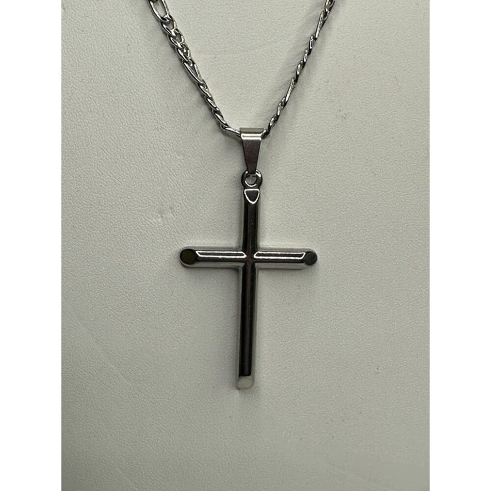 Silver tone necklace with cross